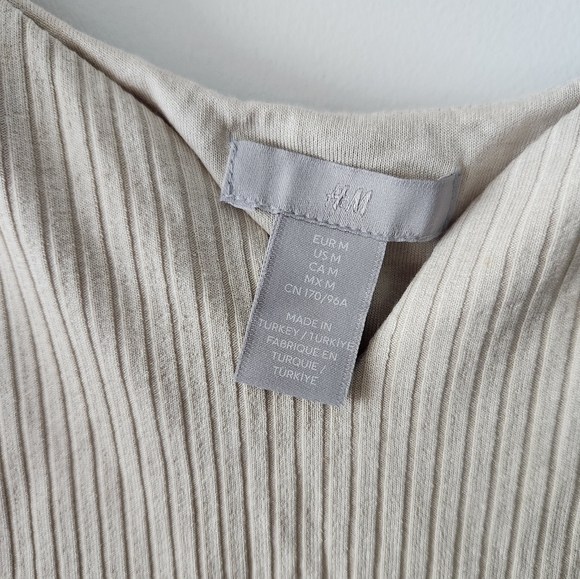 Brand new, no tag - H&M women's ribbed tank - Picture 2 of 2